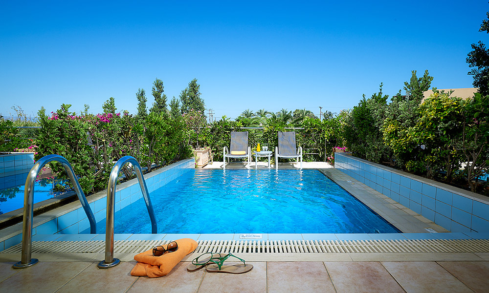 banglo private pool